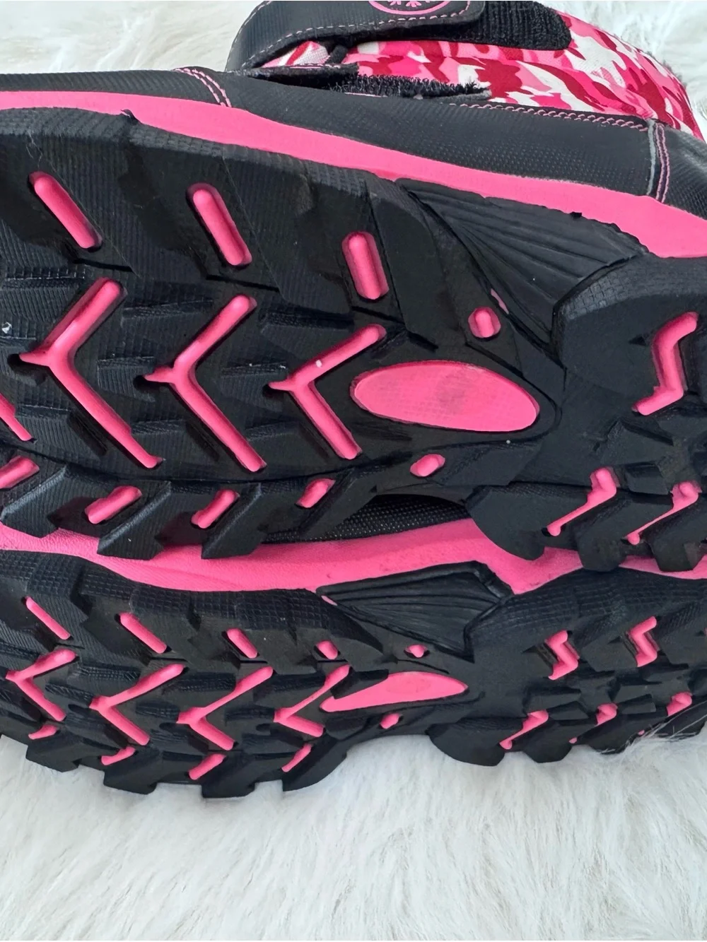 Kids Pink Camo Insulated Snow Boots with Faux Fur Lining